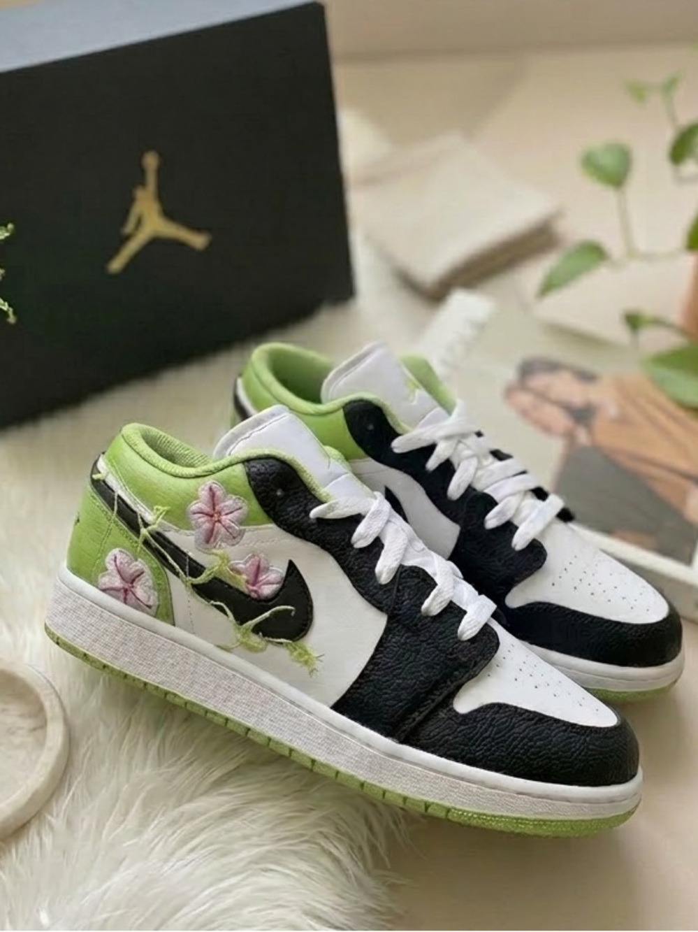 Jordan 1 Low SE Floral Garden GS 7 Women’s 8.5 NIB DW8389-100